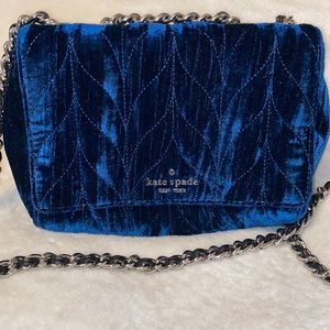 Kate Spade quilted crushed blue velvet crossbody, mini emelyn side purse, new